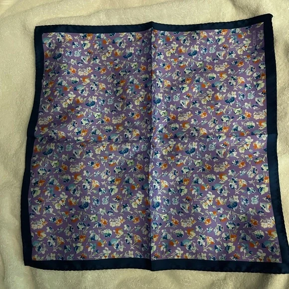 Cremieux 16 x 16” all silk pocket square. NWT. $30 value. - Picture 1 of 4
